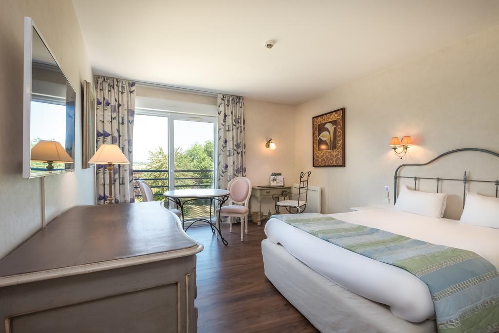 Logis L'Ermitage Hotel & Restaurant Saulges Экстерьер фото