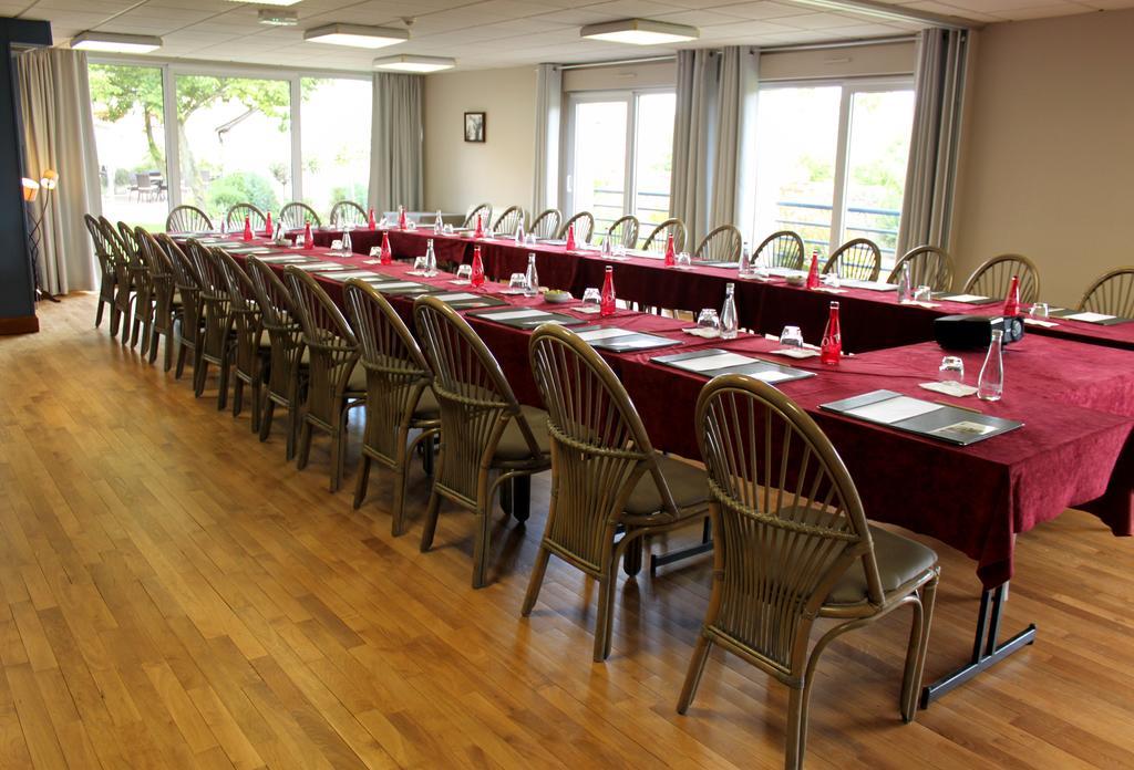 Logis L'Ermitage Hotel & Restaurant Saulges Экстерьер фото